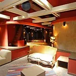 Fegina 3 Deluxe Bedrooms & Bathrooms *