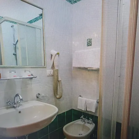 Fegina 3 Deluxe Bedrooms & Bathrooms Apartament Monterosso al Mare