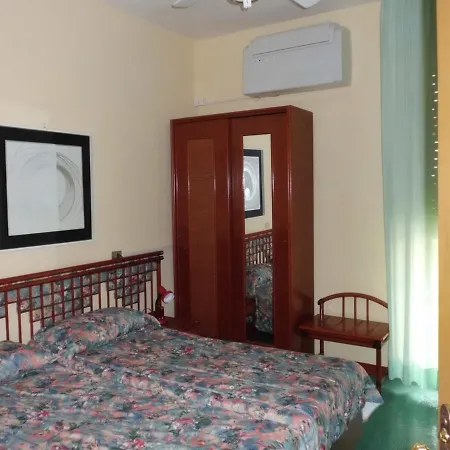 Fegina 3 Deluxe Bedrooms & Bathrooms Appartamento *