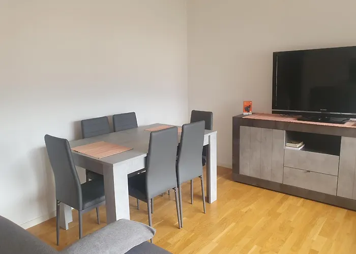 Fegina 3 Deluxe Bedrooms & Bathrooms モンテロッソ・アル・マーレ